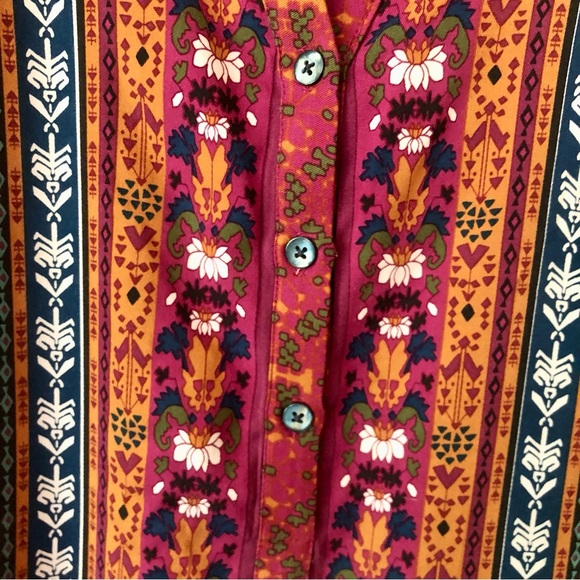 Magnolia Grace Small V Neck Preppy Sleeveless Button Detail Tank Top Mult Color - Picture 6 of 8